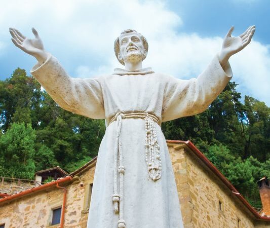 St. Francis of Assisi sculpture - The most famous Italian saint