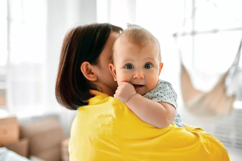 Ż&oacute;łta bluzka i sweterek z importu &ndash;