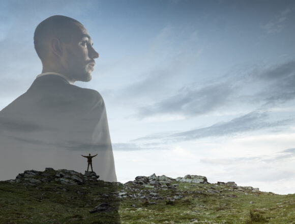 Silhouette of businessman with landscapes on background, double exposure. Rozważania o duchowości św. Teresy od Dzieciątka Jezus