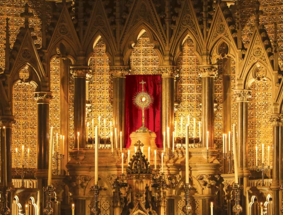 42. Nauczanie 01_1 Fragment encykliki Ecclesia de Eucharistia św. Jana Pawła II (2003 rok)