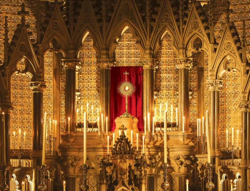 42. Nauczanie 01_1 Fragment encykliki Ecclesia de Eucharistia św. Jana Pawła II (2003 rok)