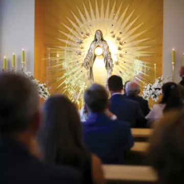 35. Zycie 01 Adorowanie Pana Jezusaprzemienia małżonków