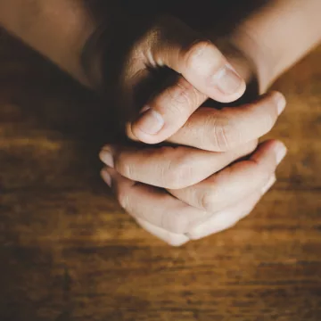 Religious ideas, praying to God Czy wiara w domu musi wyglądać idealnie?