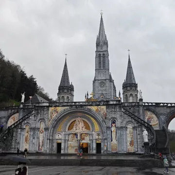 Piękna Pani z Lourdes