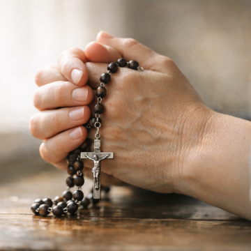 output1-6.png Różaniec – modlitwa prosta, a jednocześnie głęboka