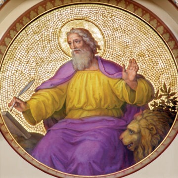 VIENNA, AUSTRIA - FEBRUARY 17, 2014: Fresco of st. Mark the Evan Maryjny komentarz do Ewangelii na październik